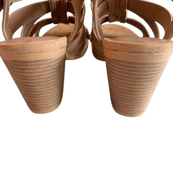 𝅺ROCKET DOG Tan Strappy Block Heels Size 10M NEW - Picture 4 of 9